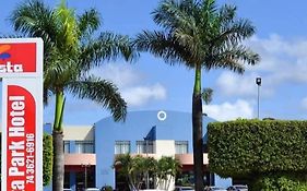 Fiesta Park Hotel